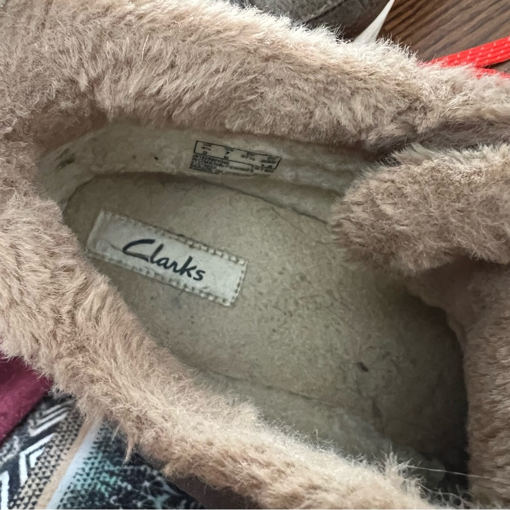 CLARKS WOMENS HERO HIKER BOOTS Dark Tan Brown Leather Sherpa 7 Shoes High Top - Picture 7 of 8